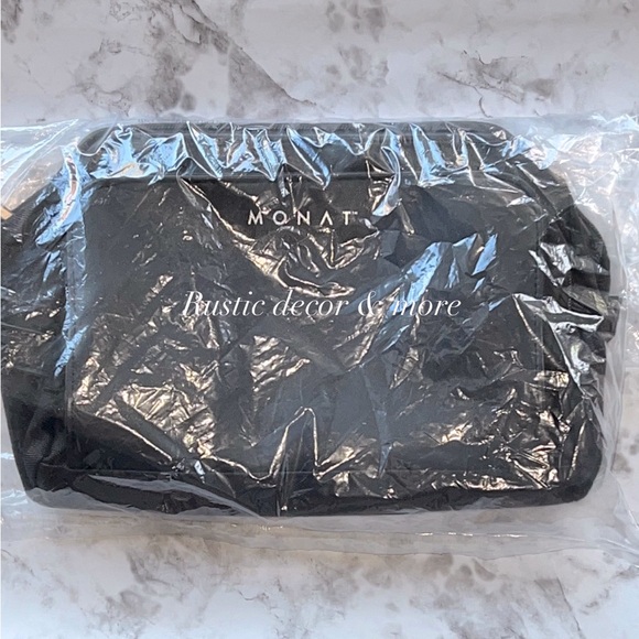 Monat Black Travel Bag - Picture 6 of 6
